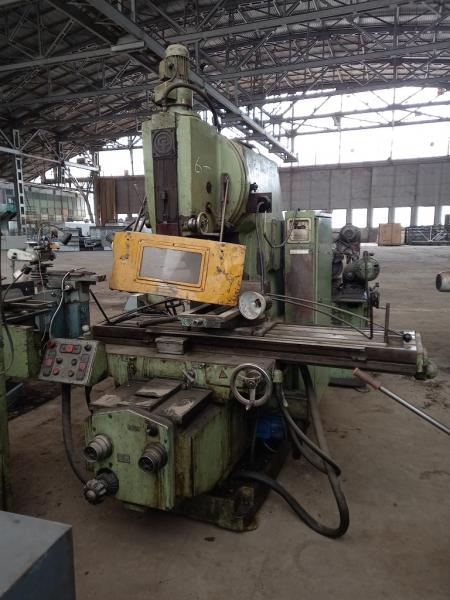 Продаю 6Т13 - Станок вертикальный консольно-фрезерный — фото 2